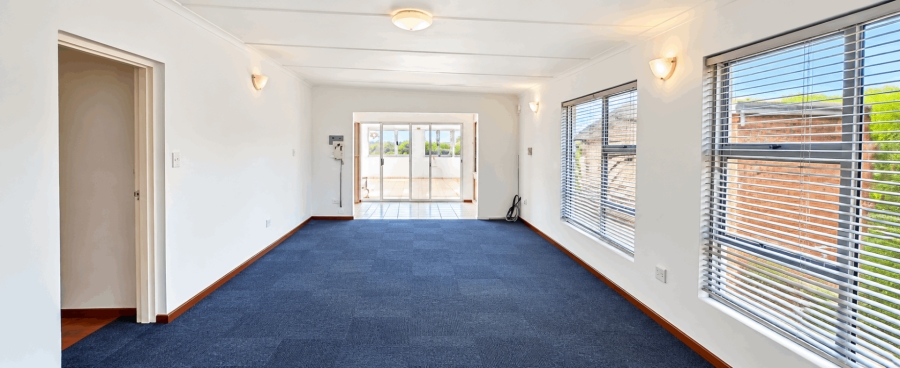 7 Bedroom Property for Sale in Kleinbaai Western Cape
